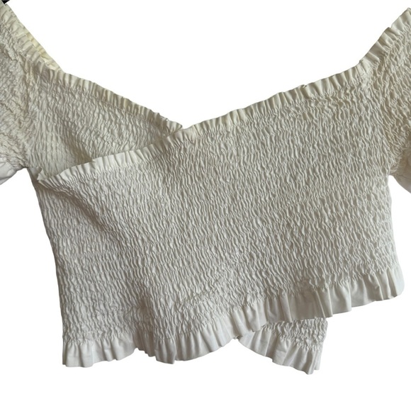 ASTR the Label Smocked Crossover Ruffled Crop Top, Size S - Picture 4 of 7